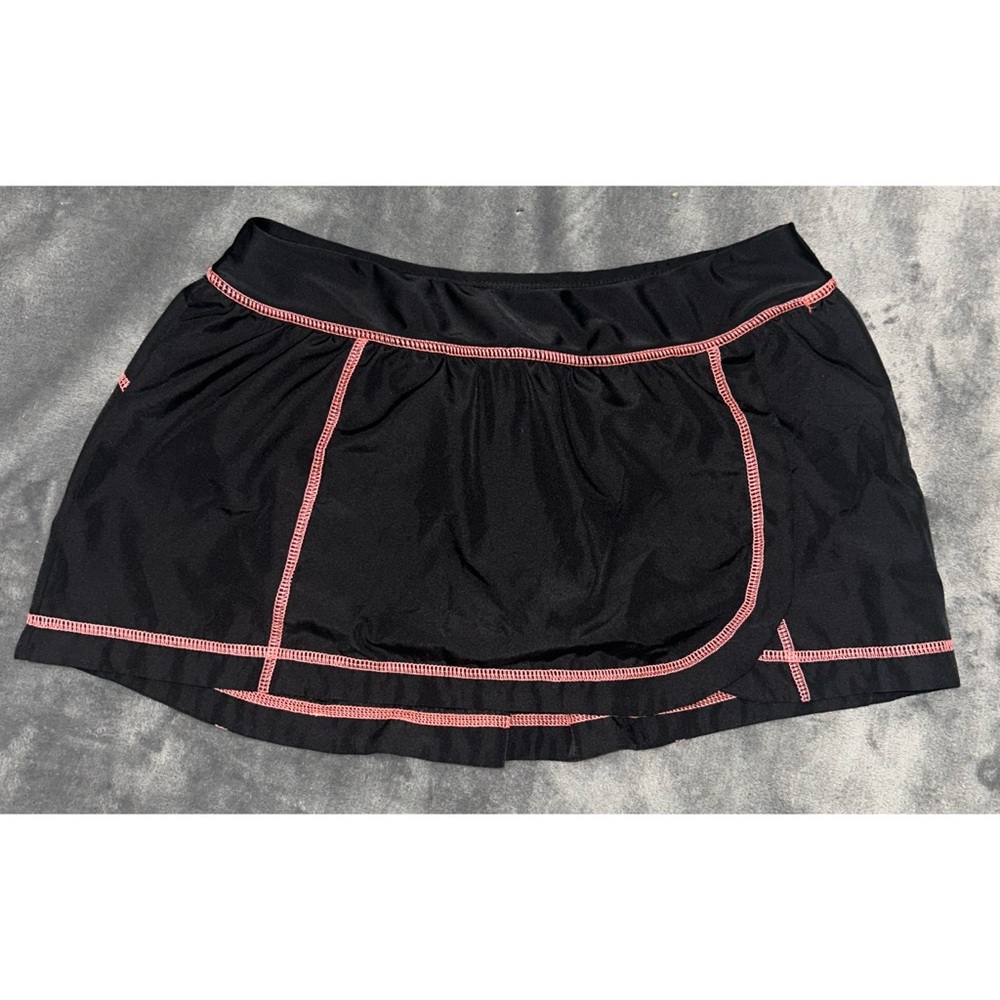 🩷🖤 ZeroXposur Swim Skort